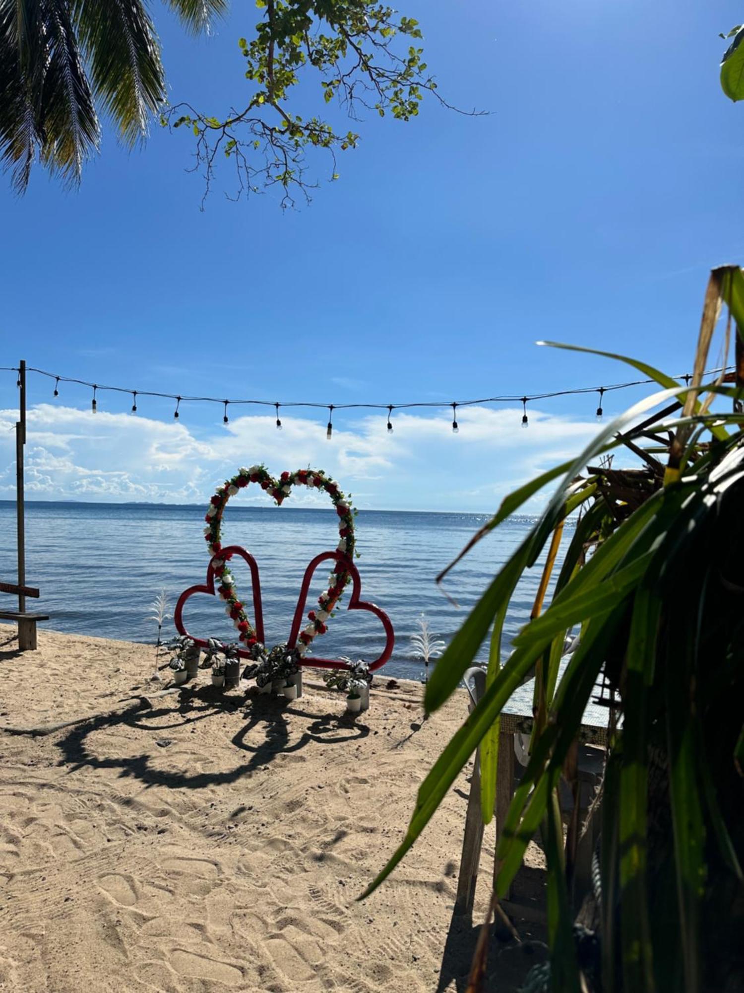 Fiqthya Chalet & Cafe Kampong Ayer Batang 외부 사진